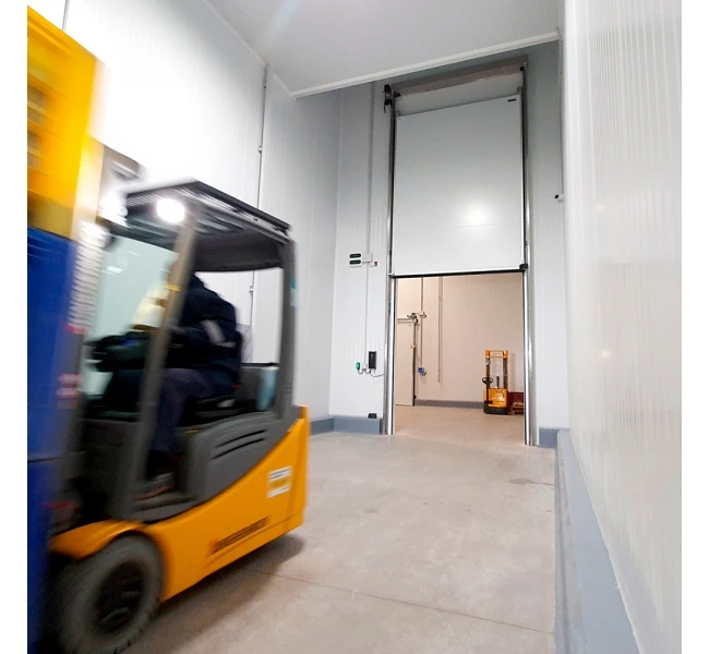 Vertical Sliding door